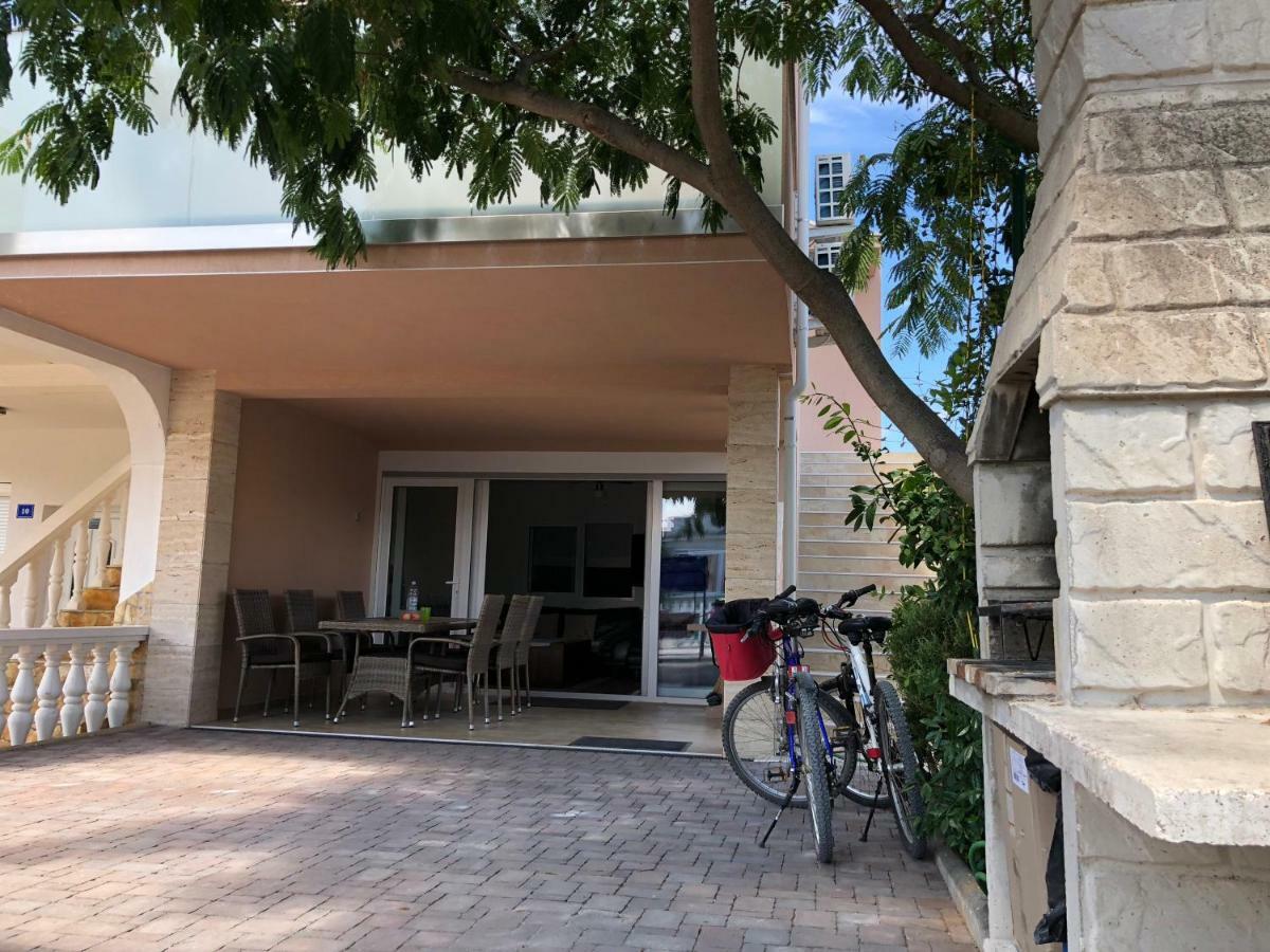 Harmony Vir Luxurioes Ausgestattete Ferienwohnung Mit 65M2 المظهر الخارجي الصورة